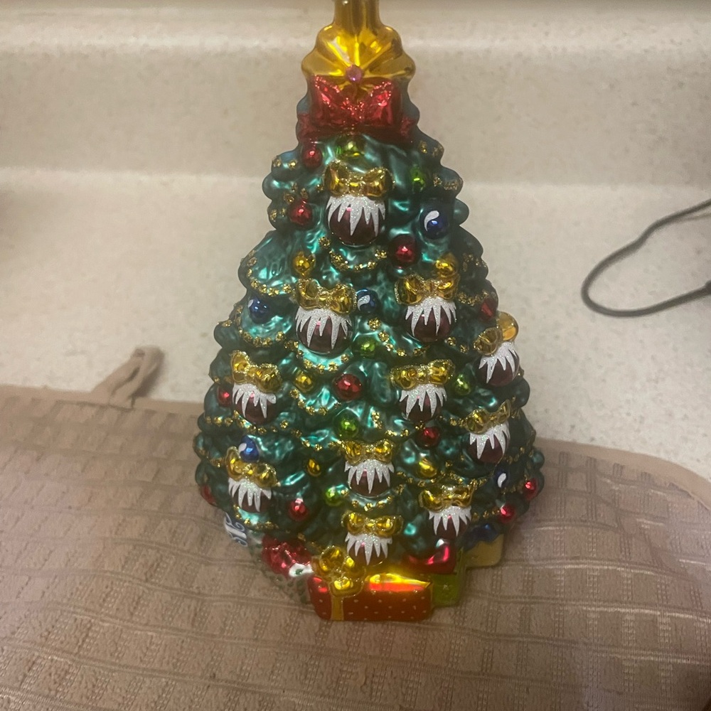 Festive Christmas Tree Ornament with Multicolor Accents